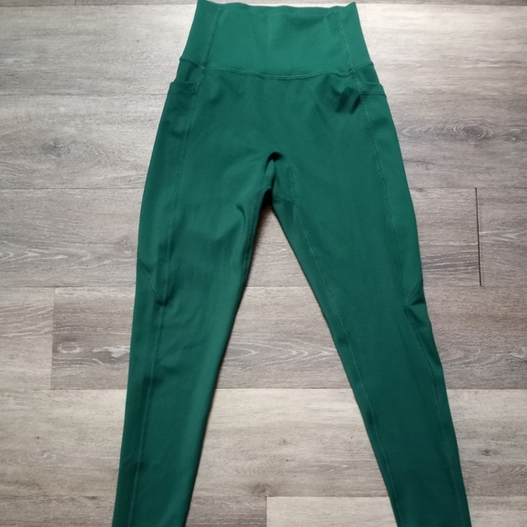 BuffBunny Green Leggings - Picture 1 of 4